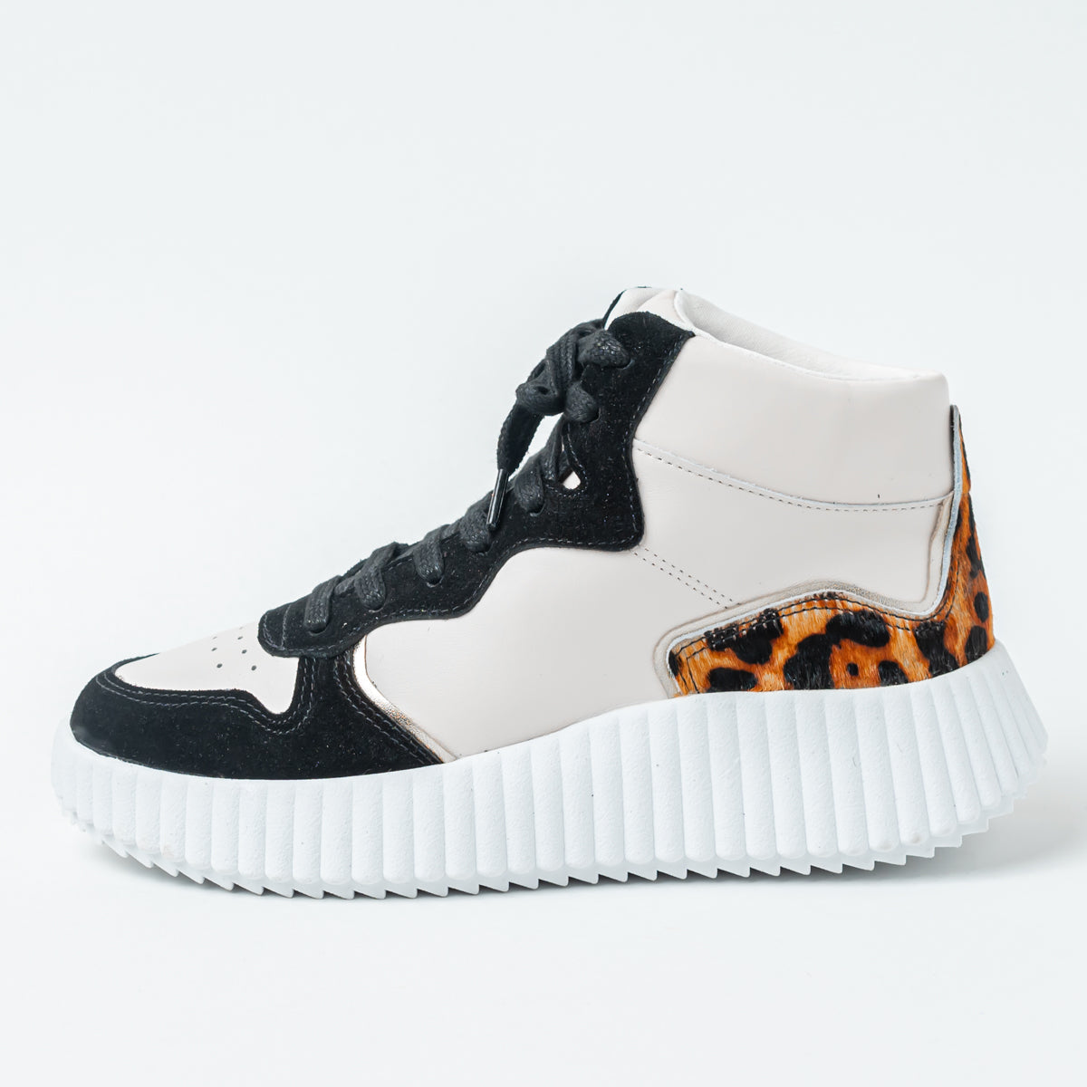 Tenis flatform 2024 via uno